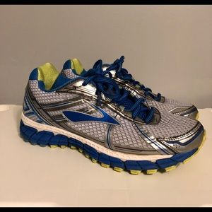 Womens Brooks GTS-15 running shoes sneakers clean